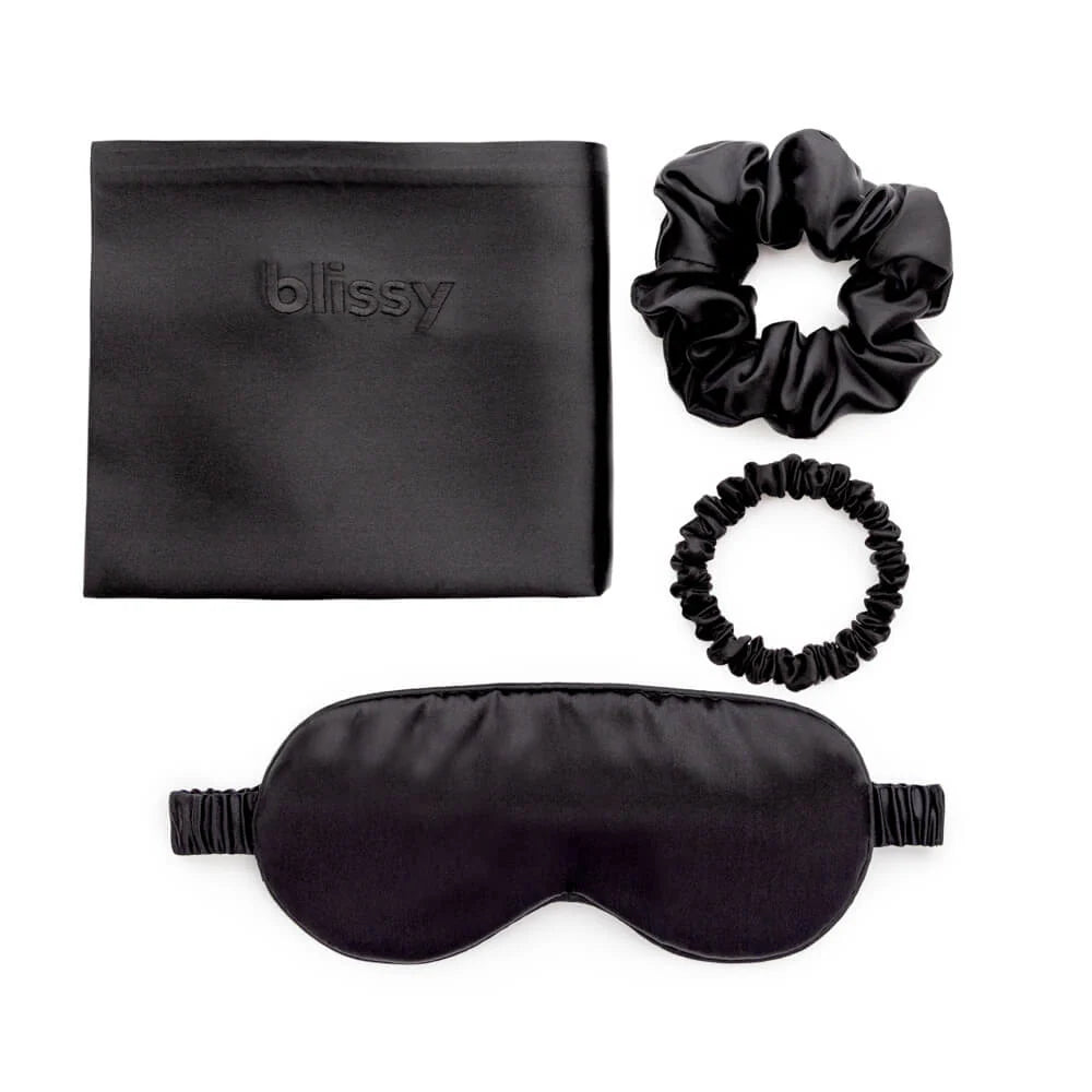 Blissy Dream Set Black featuring silk pillowcase and sleep mask for smooth hair and healthy skin