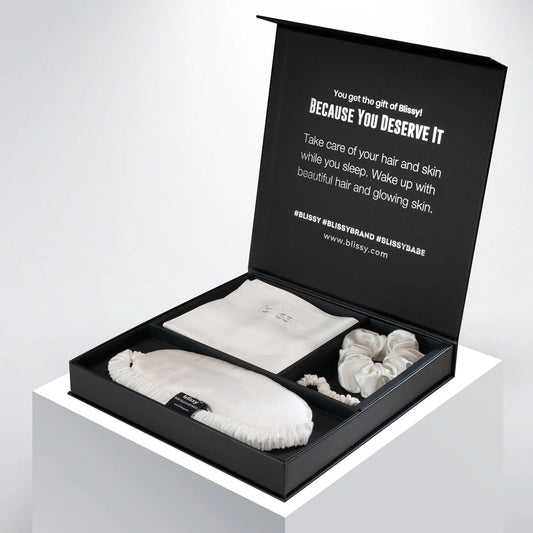 Blissy Dream Set Standard featuring silk pillowcase and sleep mask for ultimate comfort and skin care